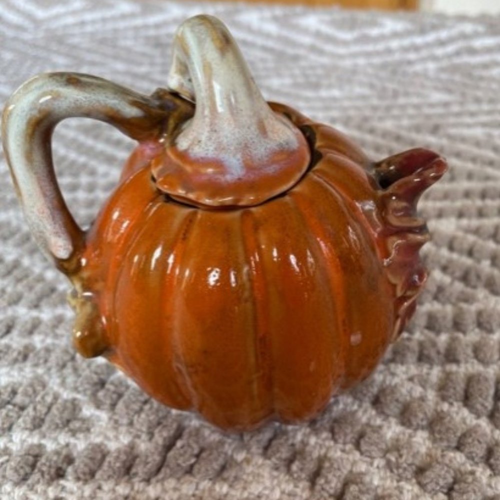 Cute Fall Pumpkin Tea Pot - Picture 7 of 7